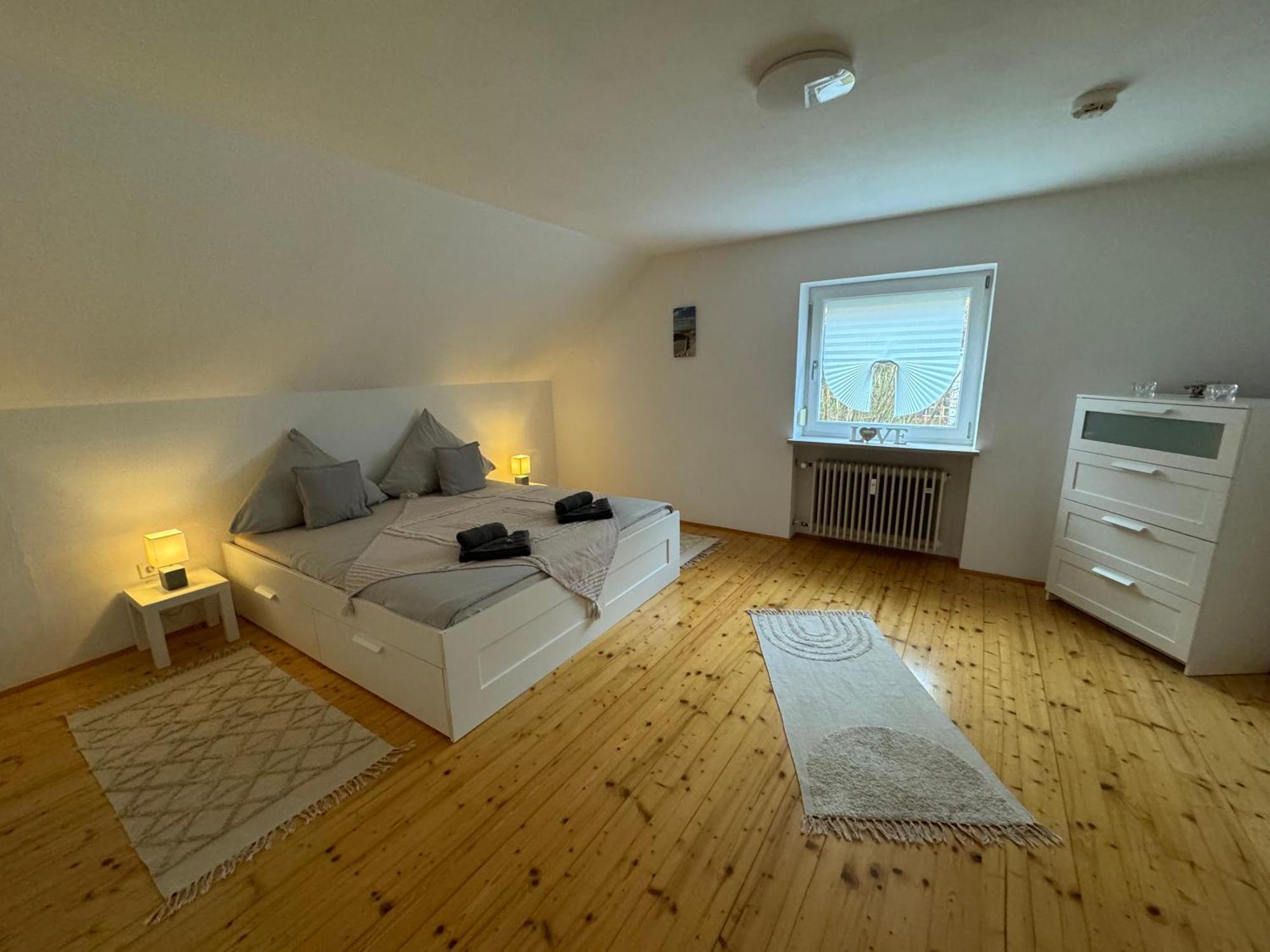 Apartamento Fewo Boho 110 Qm Mit Bergblick 3 Min Bahnhof Laufen Exterior foto