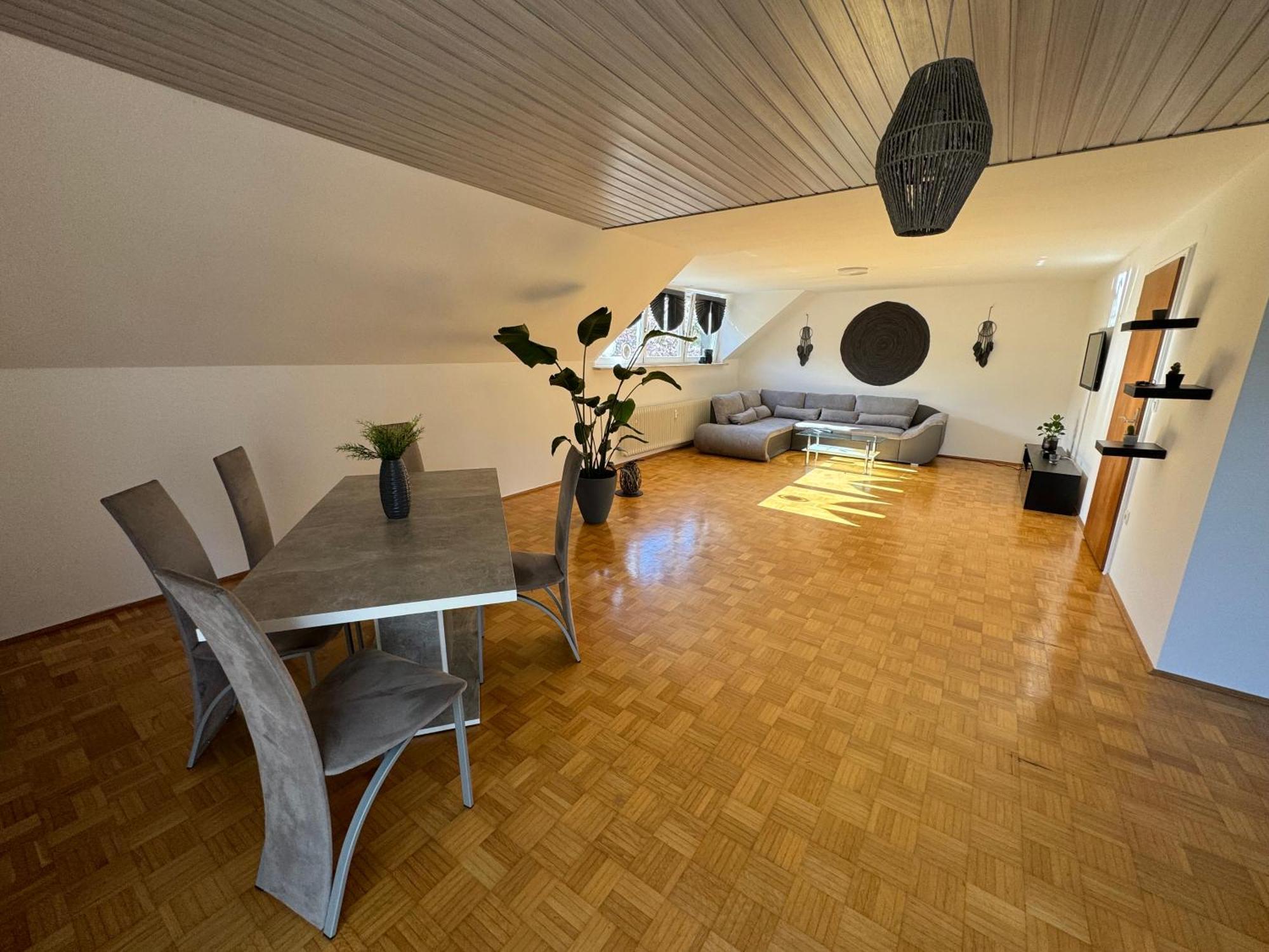 Apartamento Fewo Boho 110 Qm Mit Bergblick 3 Min Bahnhof Laufen Exterior foto